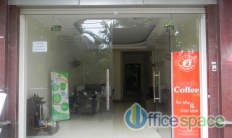 Cửa chính tòa nhà Housing II